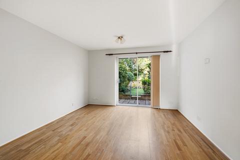 undefined, Eyston Drive, Weybridge, KT13