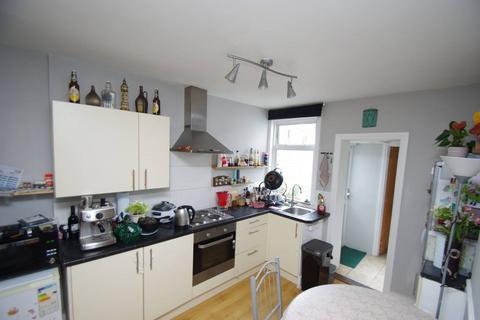 2 bedroom terraced house to rent, Nascot Street WD17, Watford, WD17