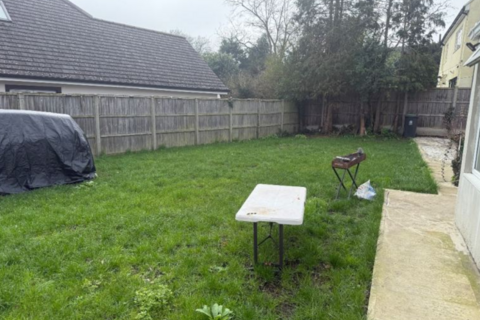 1 bedroom in a house share to rent, Church Road, Iver SL0