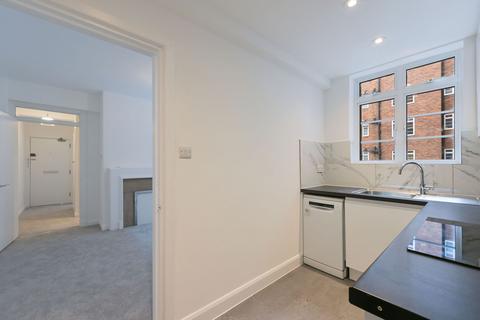 1 bedroom flat to rent, Hammersmith Road, Latymer Court Hammersmith Road, W6