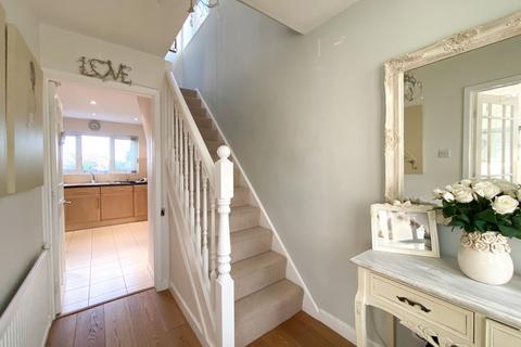 3 bedroom semi-detached house for sale, Uplands Road, Oadby, LE2
