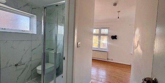 Bath 4.jpg