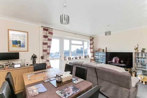 2 bedroom apartment for sale, The Marlowes, Bexhill-On-Sea