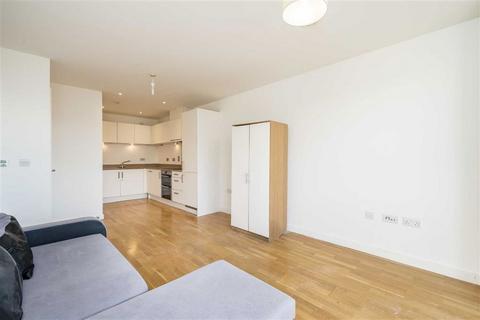 1 bedroom flat for sale, White Horse Lane, London E1
