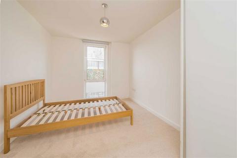 1 bedroom flat for sale, White Horse Lane, London E1