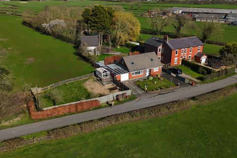 2 bedroom detached bungalow for sale, Hall Carr Lane, PRESTON PR4