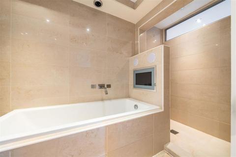 1 bedroom flat to rent, Brompton Square, London SW3