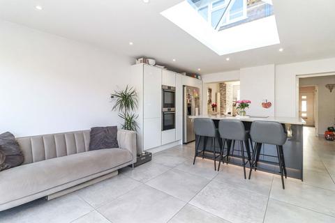3 bedroom semi-detached house for sale, Manor House Gardens, Abbots Langley, WD5
