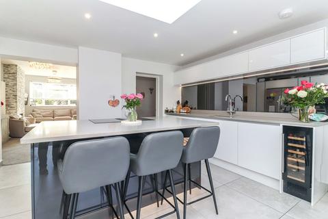 3 bedroom semi-detached house for sale, Manor House Gardens, Abbots Langley, WD5