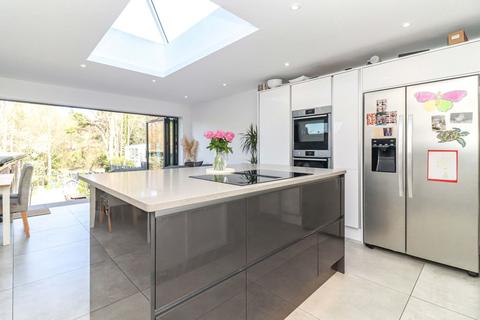 3 bedroom semi-detached house for sale, Manor House Gardens, Abbots Langley, WD5