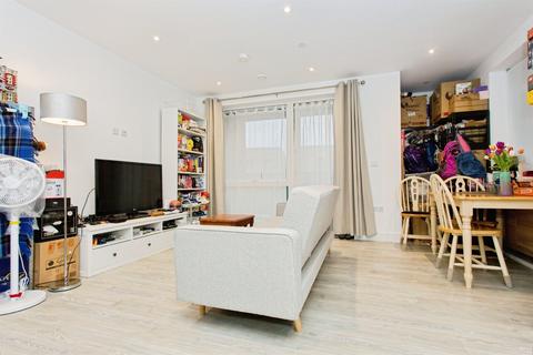 2 bedroom flat for sale, Eagle Street, Cambridge
