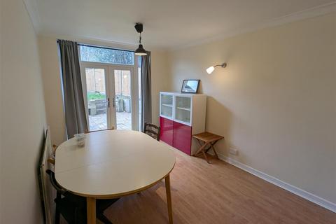 3 bedroom end of terrace house to rent, Presthope Road, Birmingham
