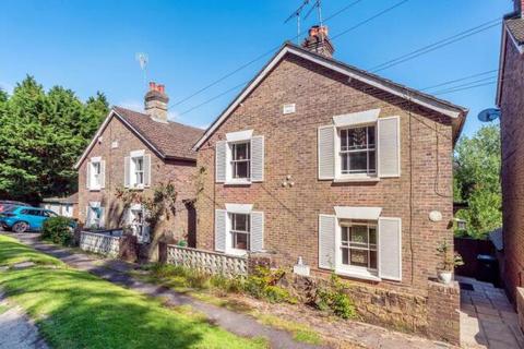 Homestall Road, Ashurst Wood, East Grinstead, RH19