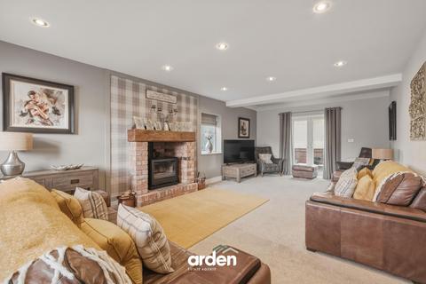 5 bedroom detached house for sale, Enfield Road, Hunt End, Redditch, B97 5NF