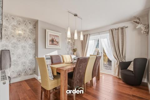 5 bedroom detached house for sale, Enfield Road, Hunt End, Redditch, B97 5NF