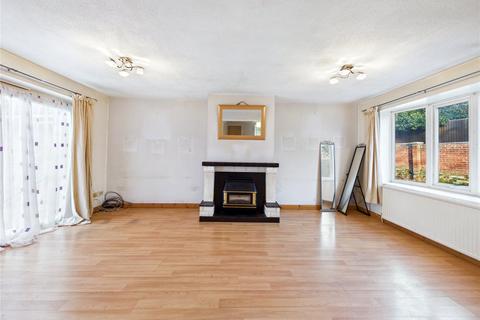 4 bedroom bungalow for sale, St. Andrews Avenue, Colchester, Essex, CO4