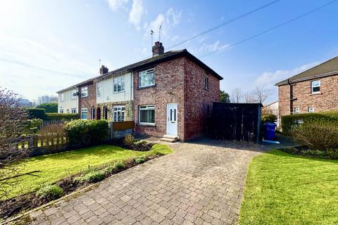 Lancaster Avenue, Whiston