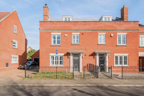 4 bedroom semi-detached house for sale, Mansbrook Boulevard, Ipswich, Suffolk