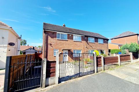 2 bedroom semi-detached house to rent, Woodward Road, Prestwich, M25