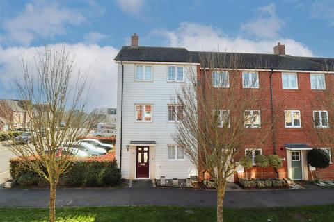undefined, Jubilee Drive, Fleet GU52