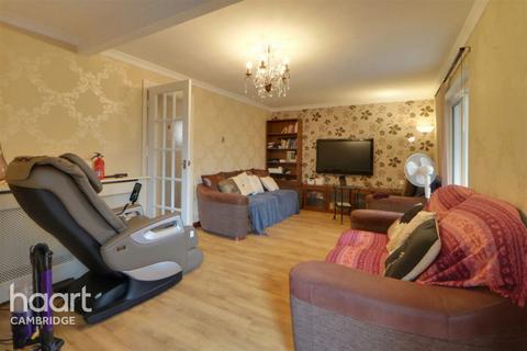 3 bedroom terraced house to rent, Lisle Walk, CAMBRIDGE
