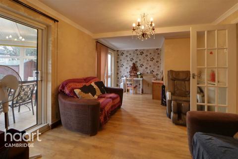 3 bedroom terraced house to rent, Lisle Walk, CAMBRIDGE