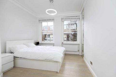 2 bedroom flat to rent, Beaumont Avenue, London W14