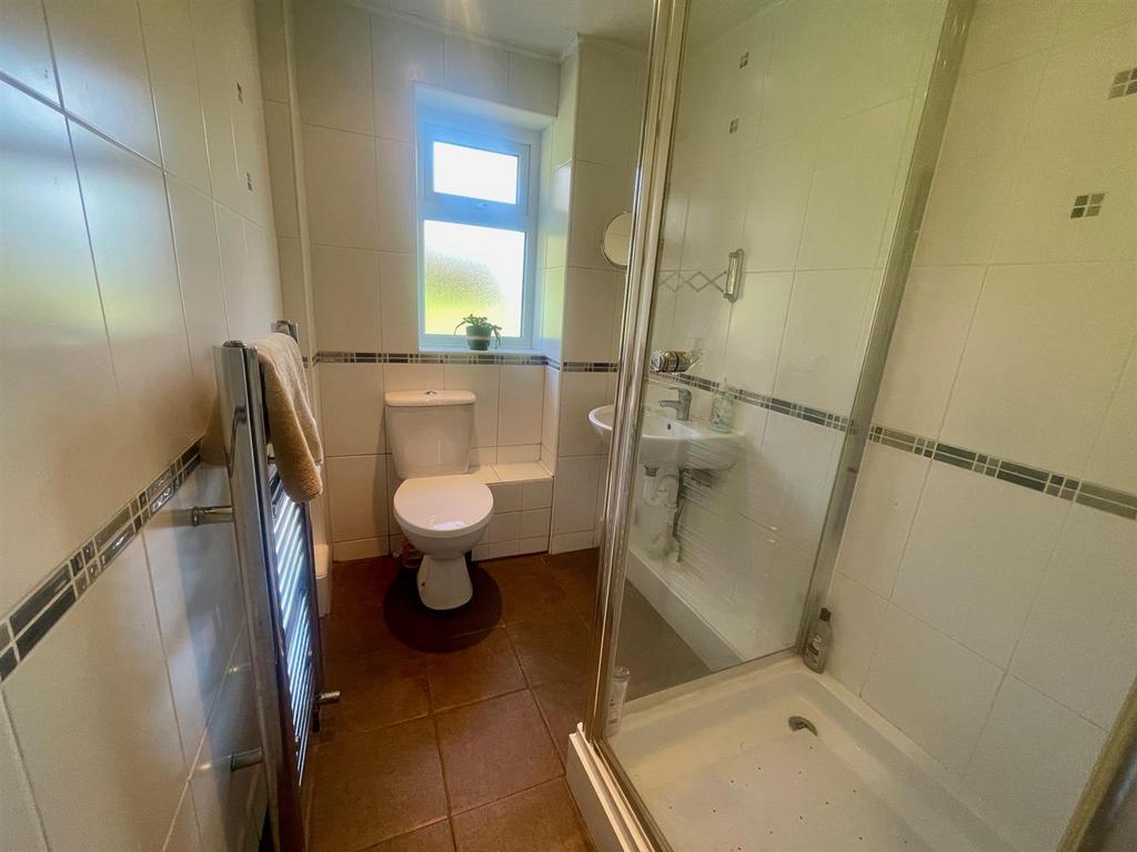 Shower Room,