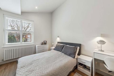 1 bedroom terraced house to rent, North Hill, London N6