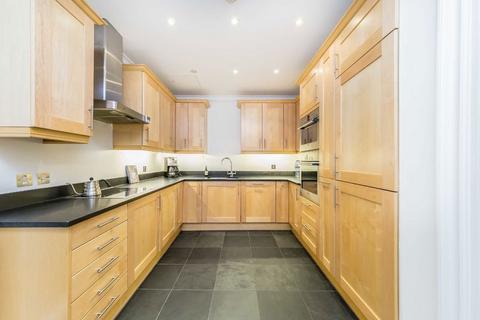 2 bedroom flat to rent, Chesterfield Hill, London W1J