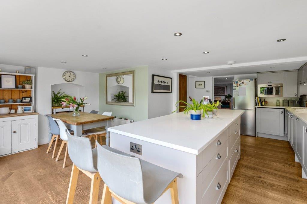 Kitchen Breakfast room 3.jpg