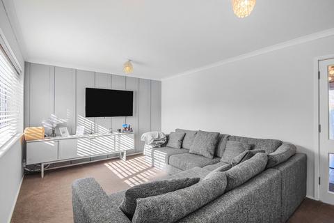 undefined, Larchwood Close, Chatham, ME5 8XB