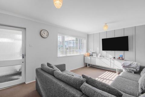undefined, Larchwood Close, Chatham, ME5 8XB