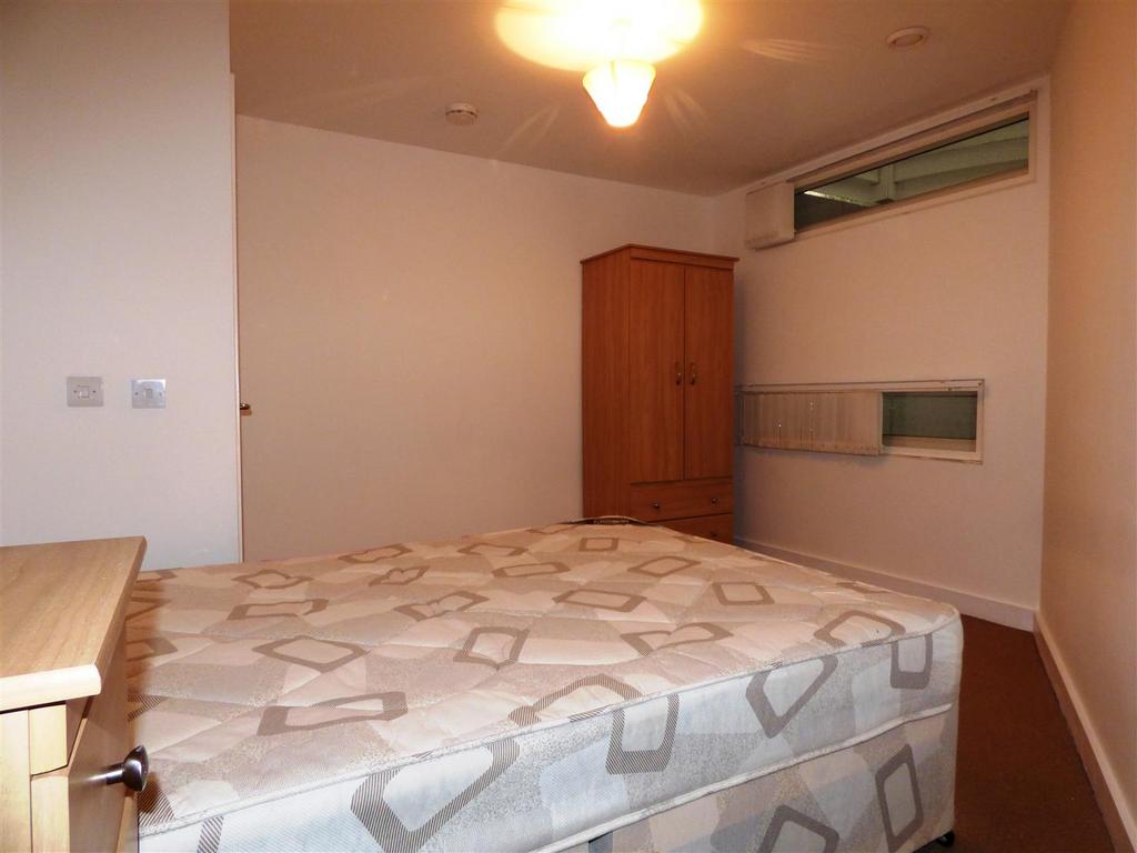 Bed 2.JPG