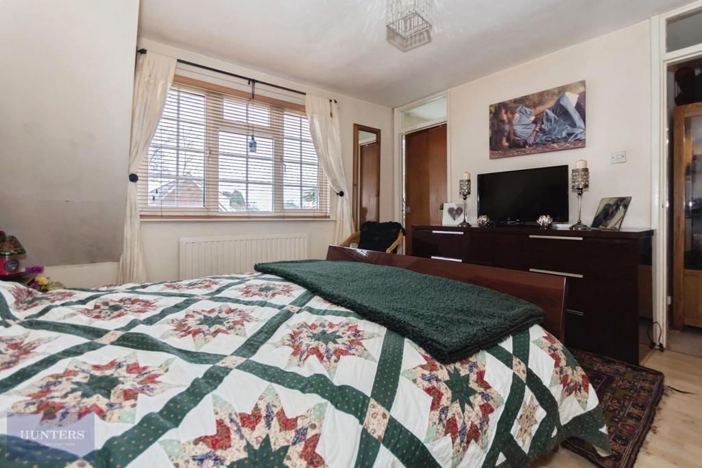 Principle bedroom