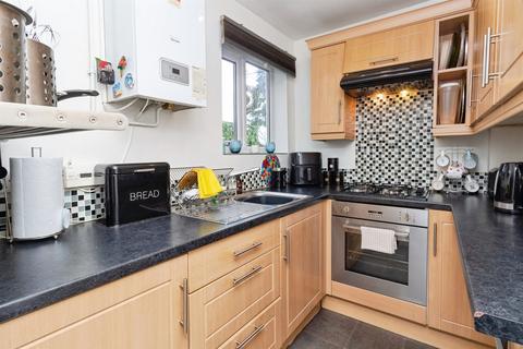 2 bedroom end of terrace house for sale, Castle View, Stafford