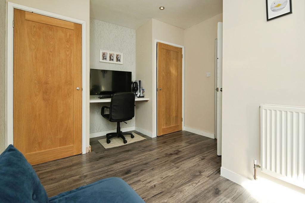 Office/Bed 5