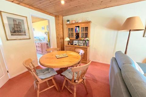 3 bedroom terraced house for sale, The Roundel, Northampton NN6