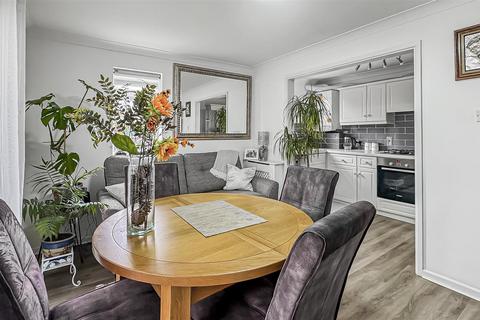 1 bedroom apartment for sale, Park Corner, Windsor