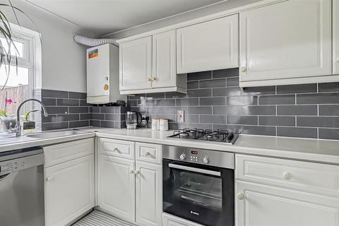 1 bedroom apartment for sale, Park Corner, Windsor