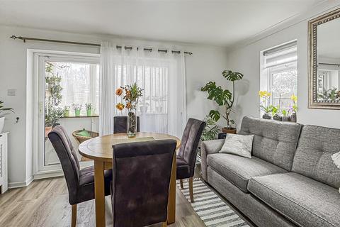 1 bedroom apartment for sale, Park Corner, Windsor