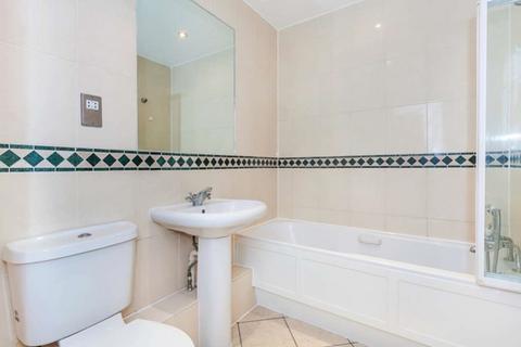 2 bedroom flat to rent, Warren House, Beckford Close, Kensington, W14