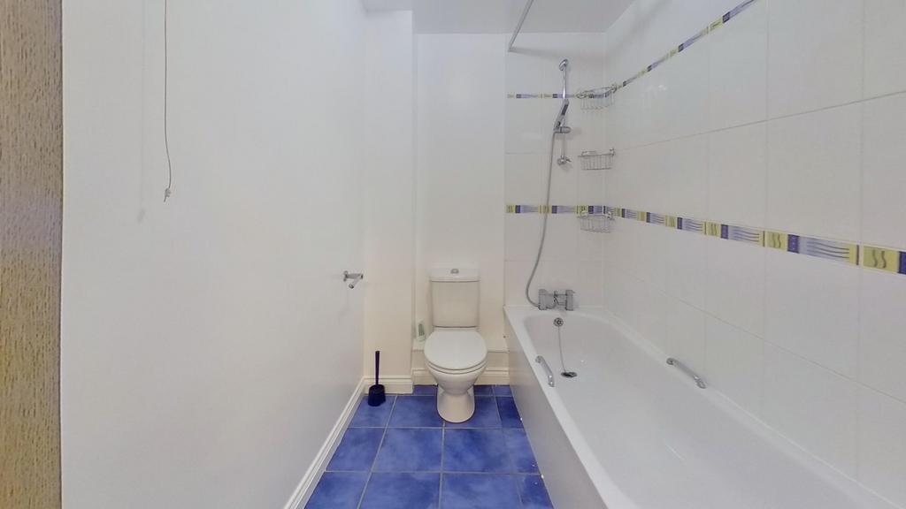6-Cornmeal-Court-Bathroom