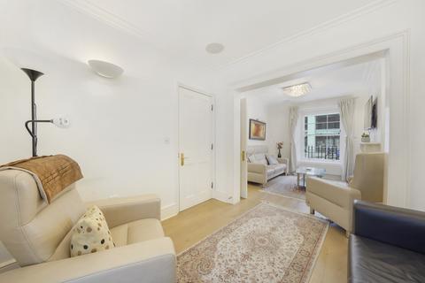 3 bedroom house to rent, Gillingham Street, London SW1V