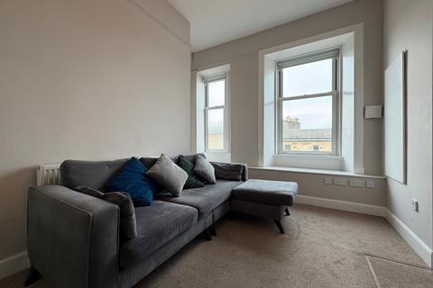 2 bedroom flat to rent, Leith Walk, Edinburgh EH6