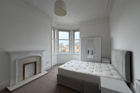 2 bedroom flat to rent, Leith Walk, Edinburgh EH6