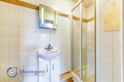 Studio to rent, Tierney Road, Streatham Hill, London
