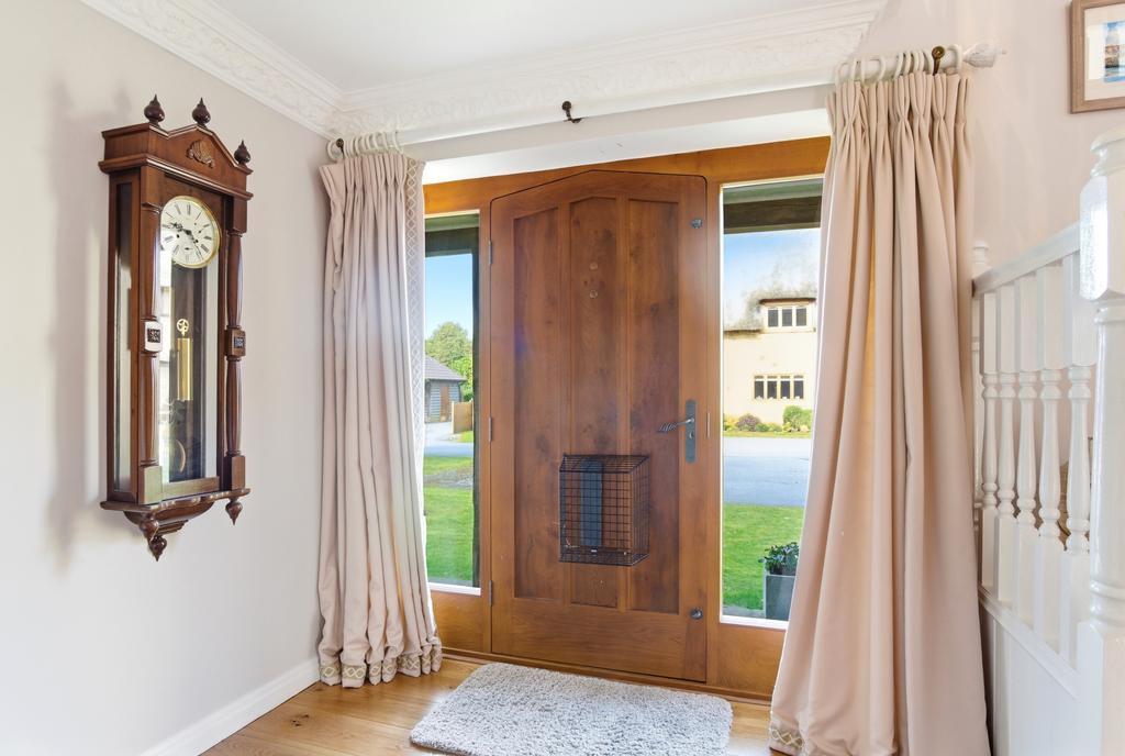 Roundhillscourt016