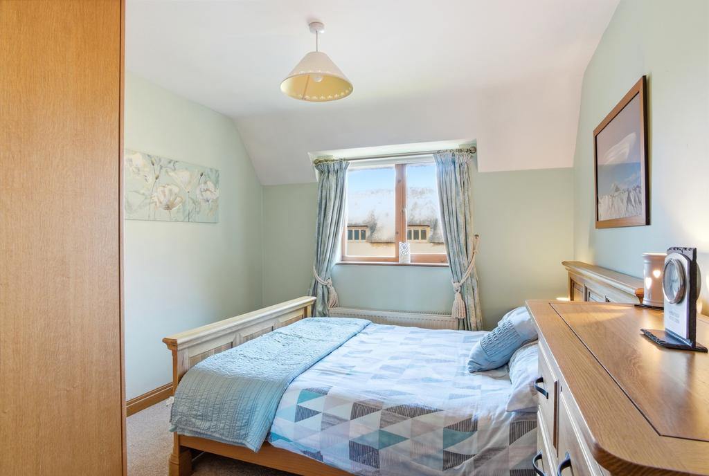 Roundhillscourt044