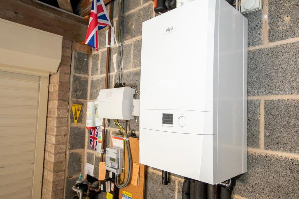 Cistern boiler and electrics